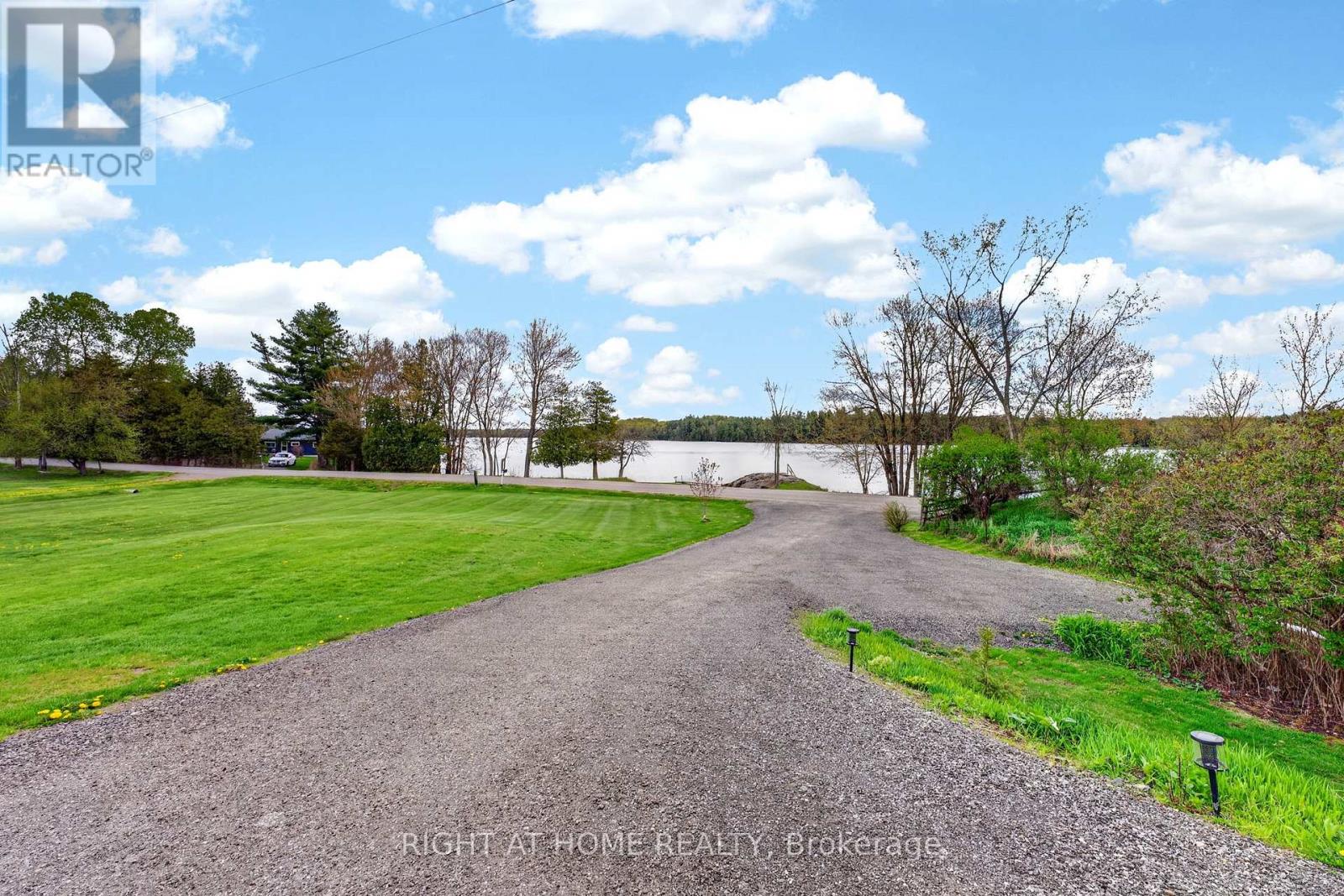 362 SHORT POINT ROAD - 2