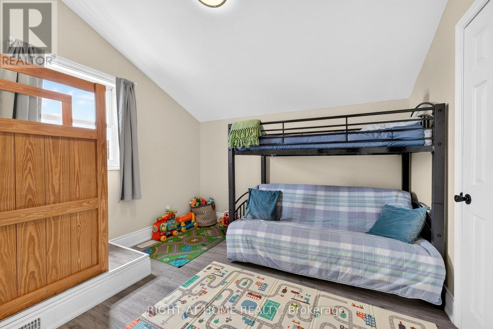 362 SHORT POINT ROAD - 24
