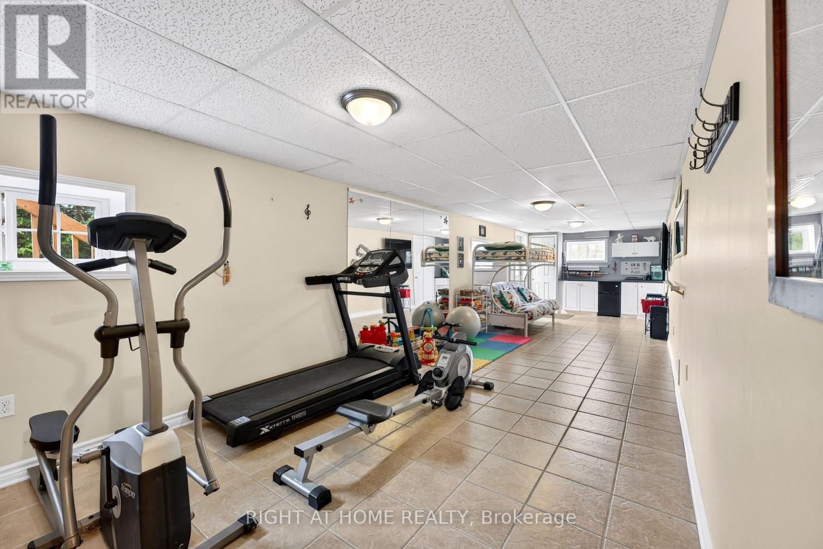 362 SHORT POINT ROAD - 38