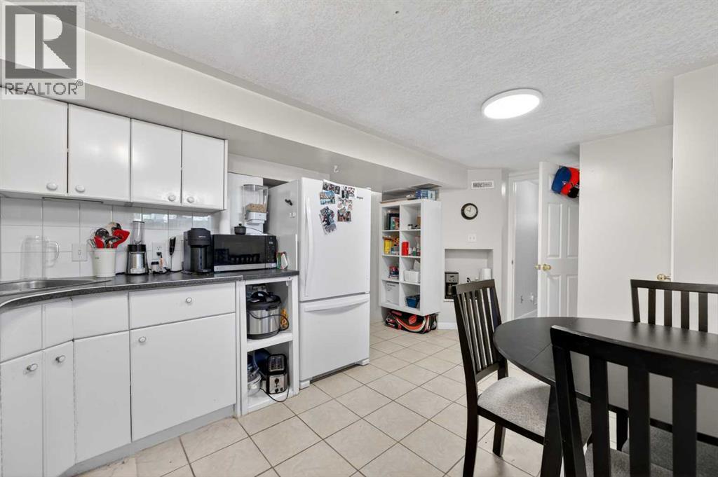 9211 Elbow Drive SW - 24