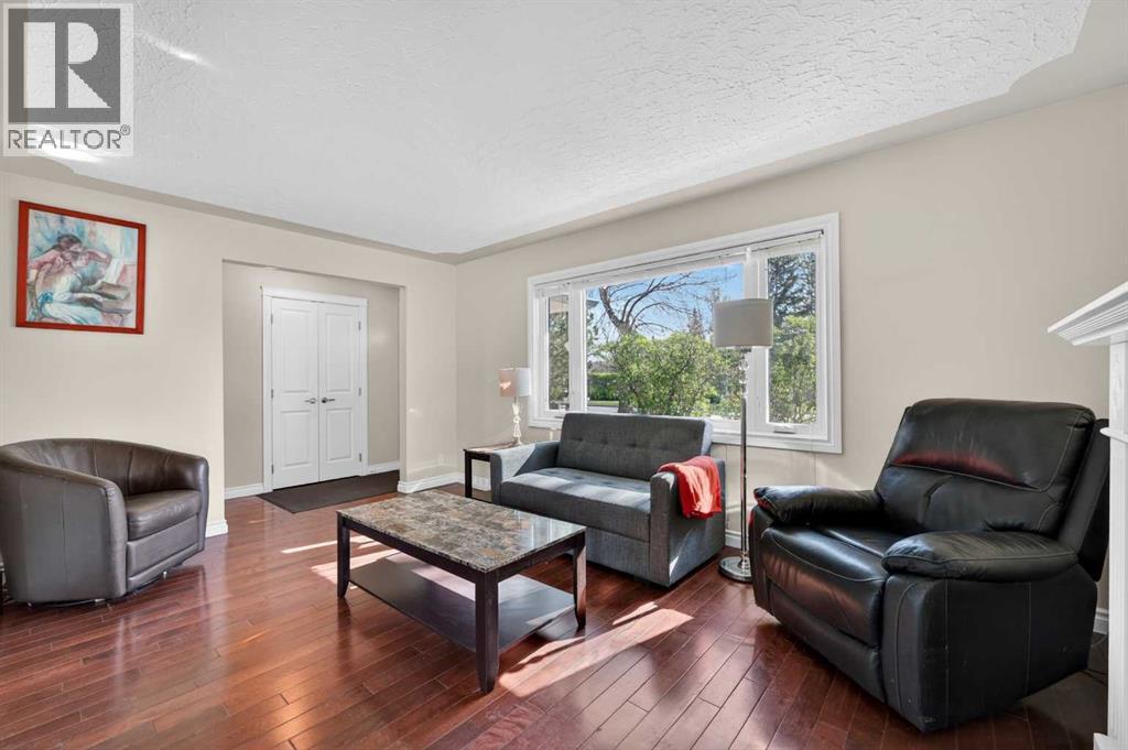 9211 Elbow Drive SW - 8