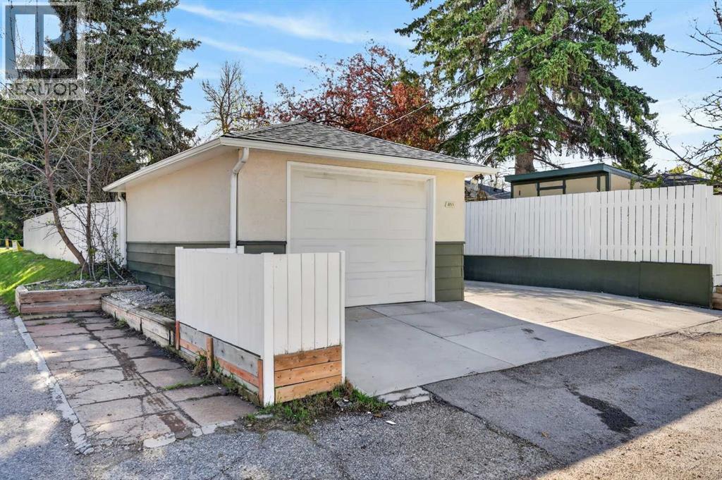9211 Elbow Drive SW - 38