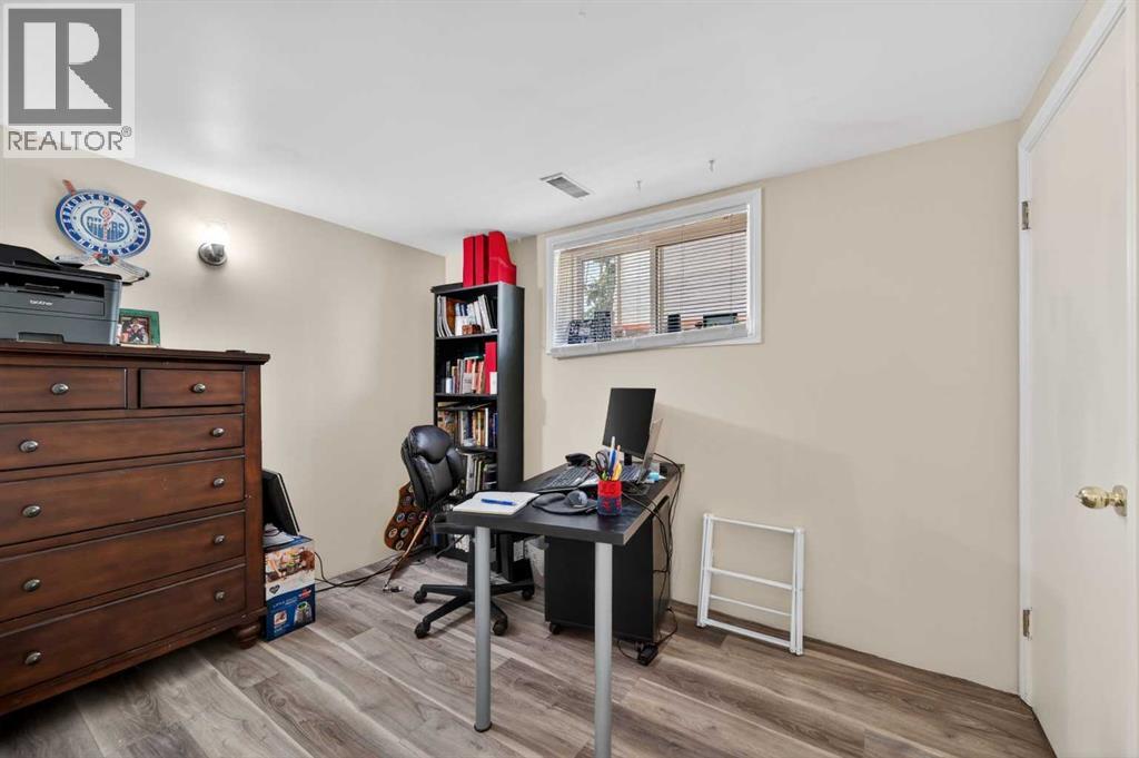 9211 Elbow Drive SW - 29