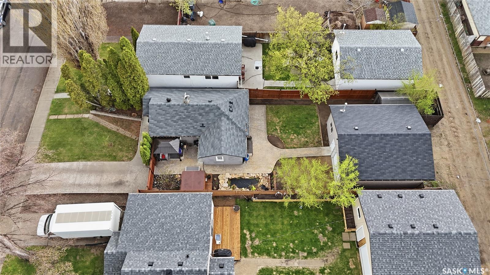 908 L AVENUE N - 20