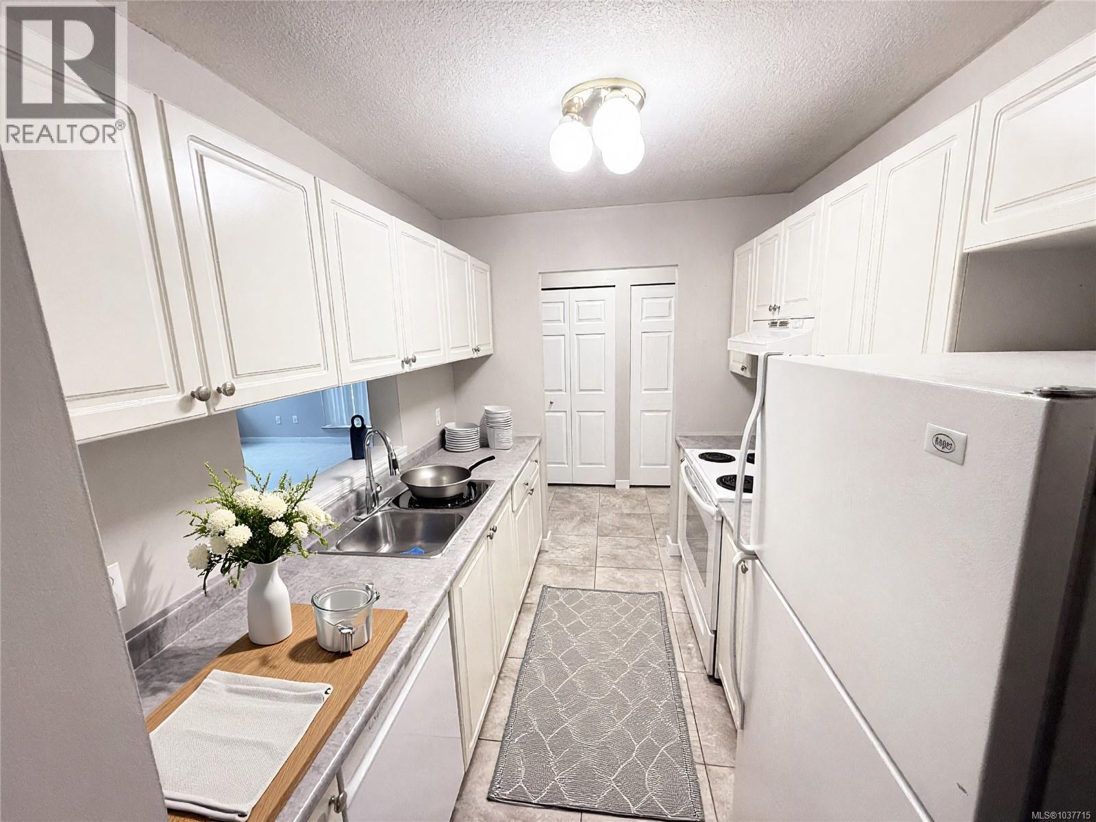 103 4700 Uplands Dr, Nanaimo