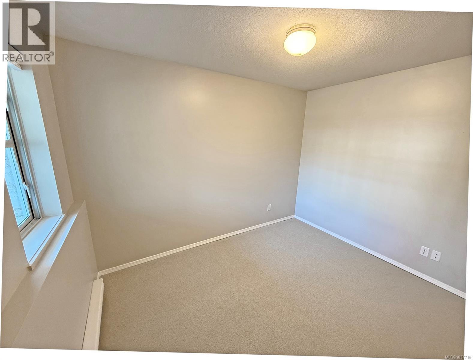 103 4700 Uplands Dr, Nanaimo