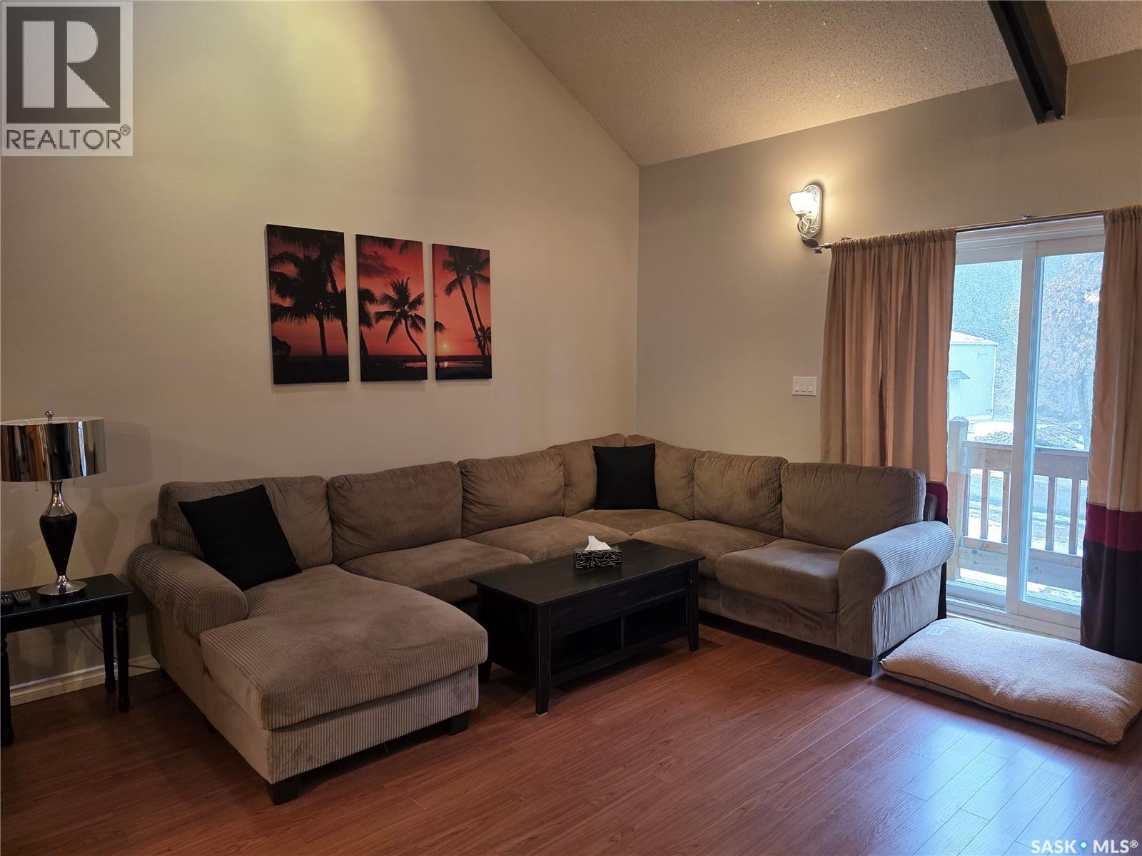 626 Jan AVENUE - 26