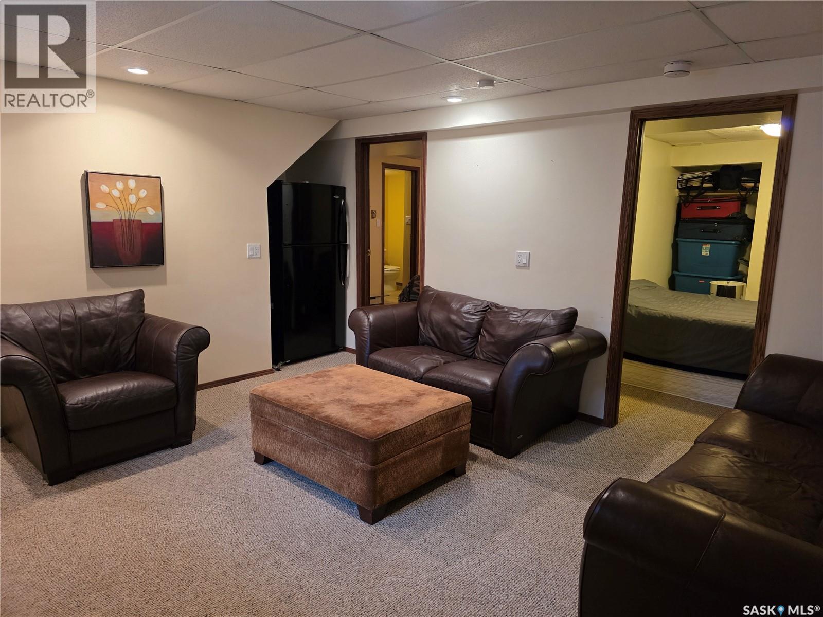 626 Jan AVENUE - 5