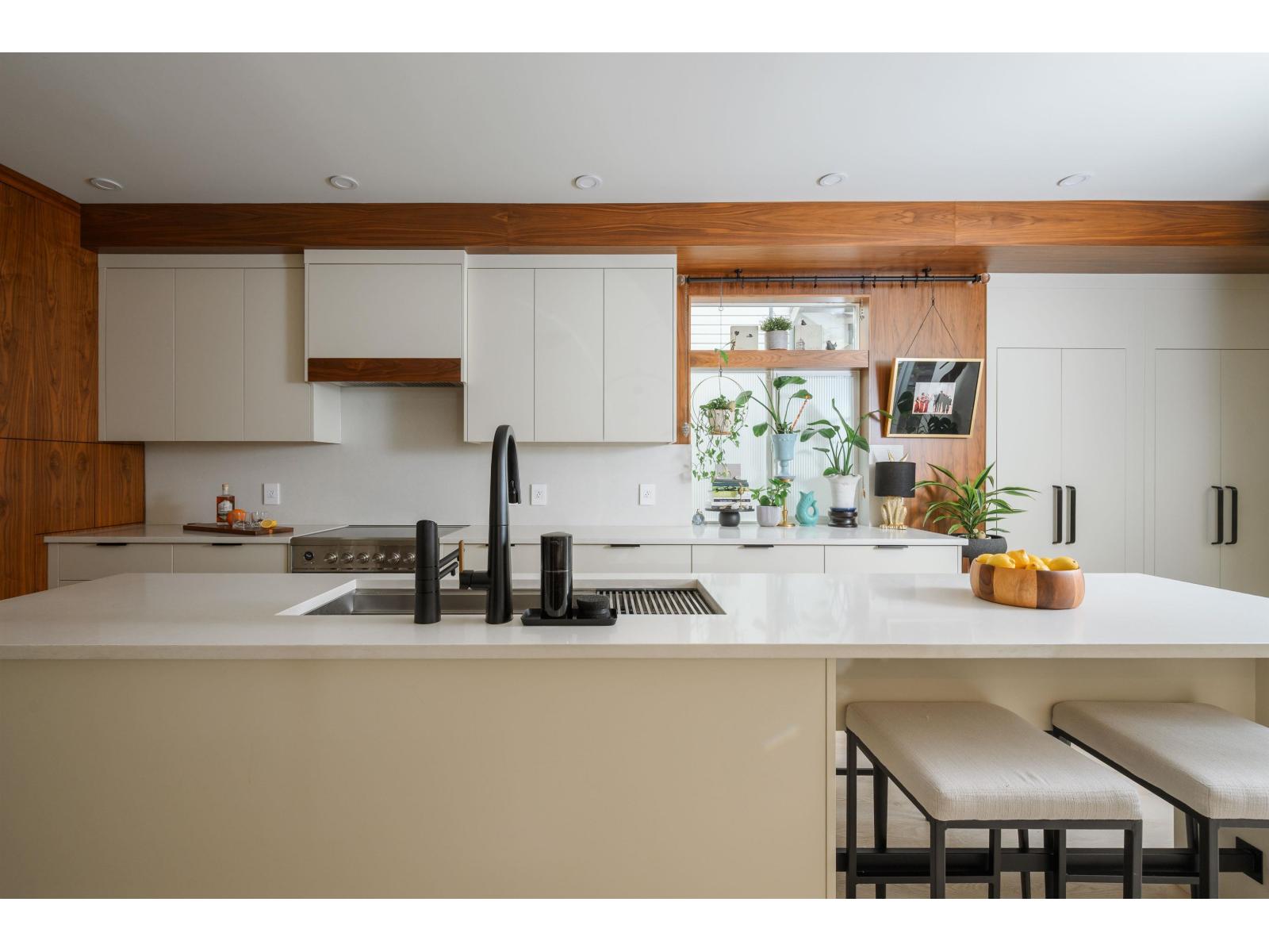 107 33751 7TH AVENUE, Mission