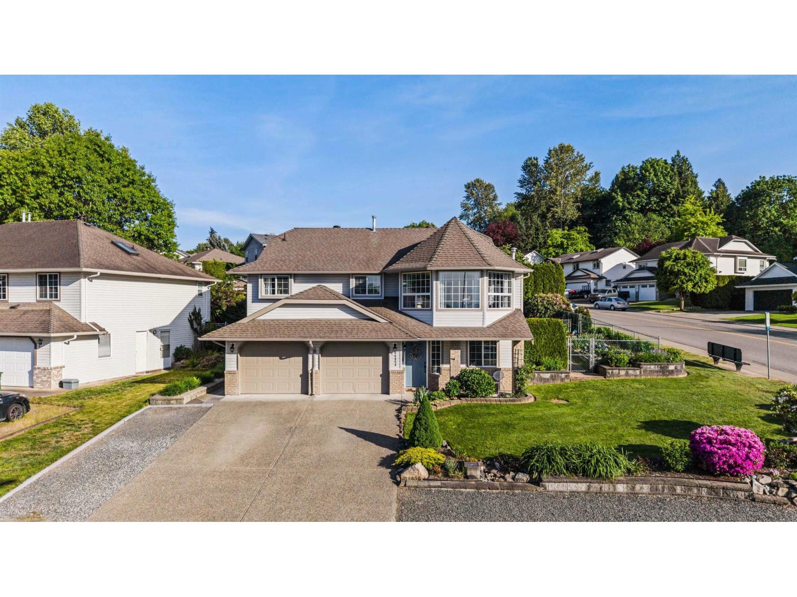 34858 MILLAR Crescent - photo 2