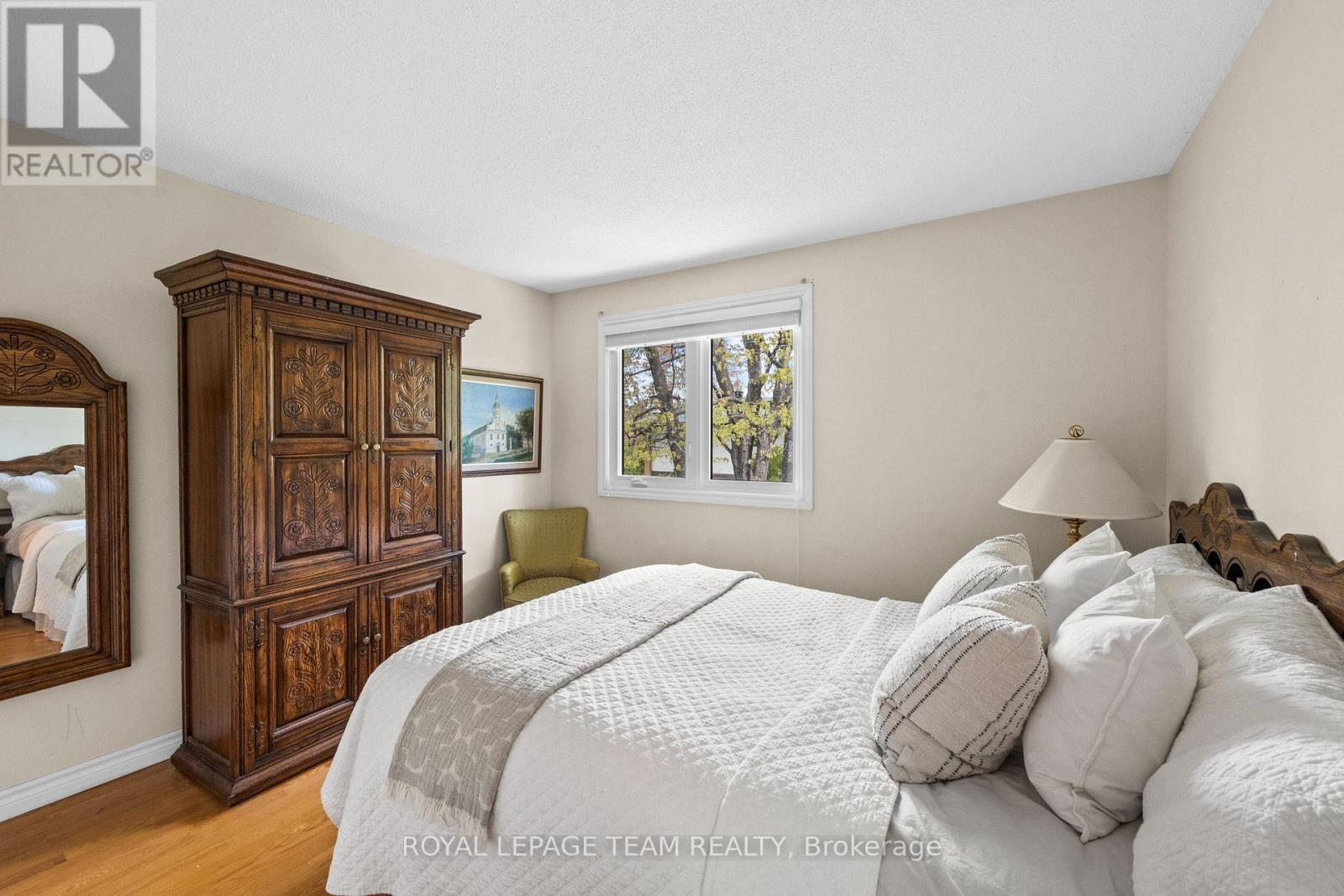 6 BYRD CRESCENT - 30