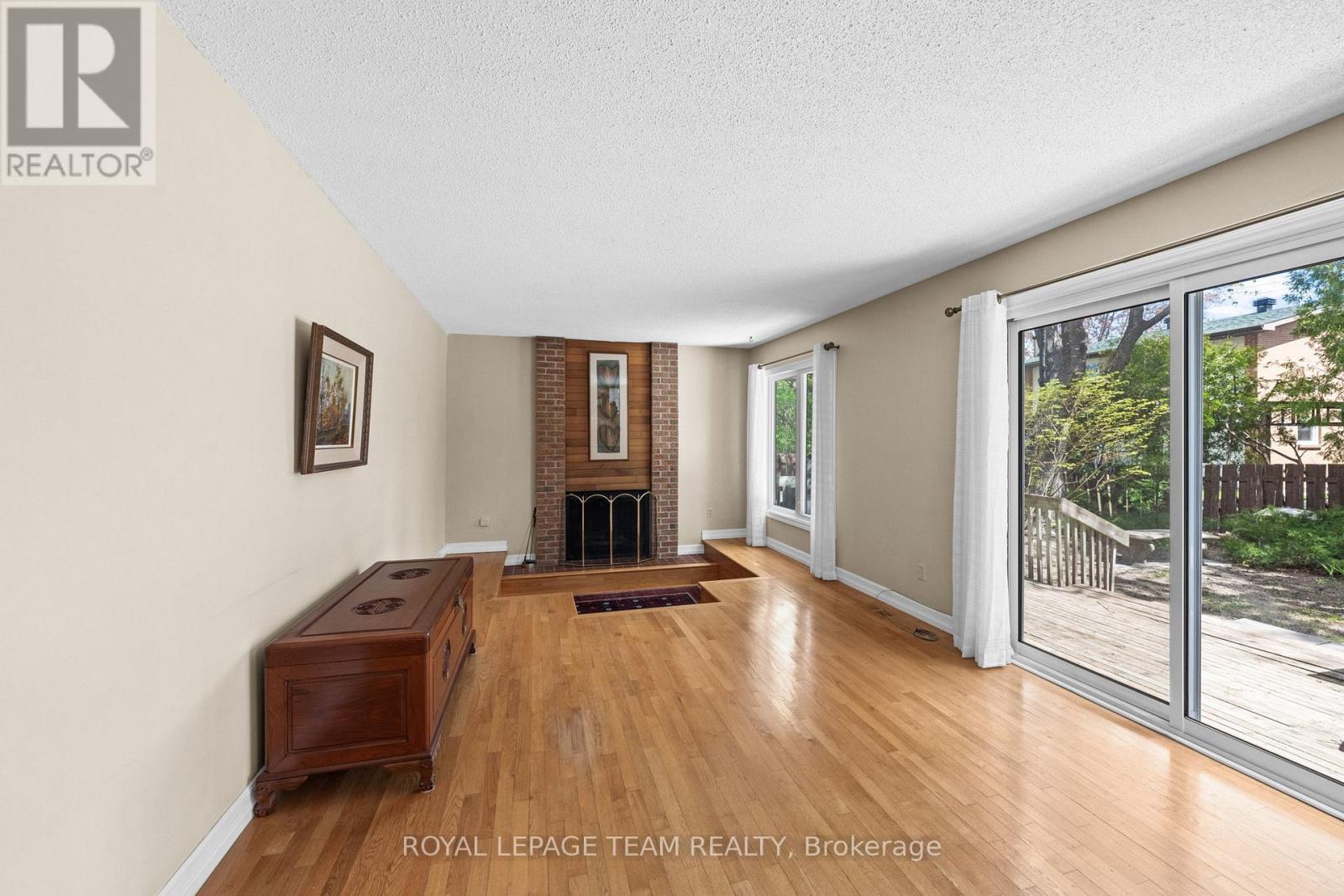 6 BYRD CRESCENT - 8