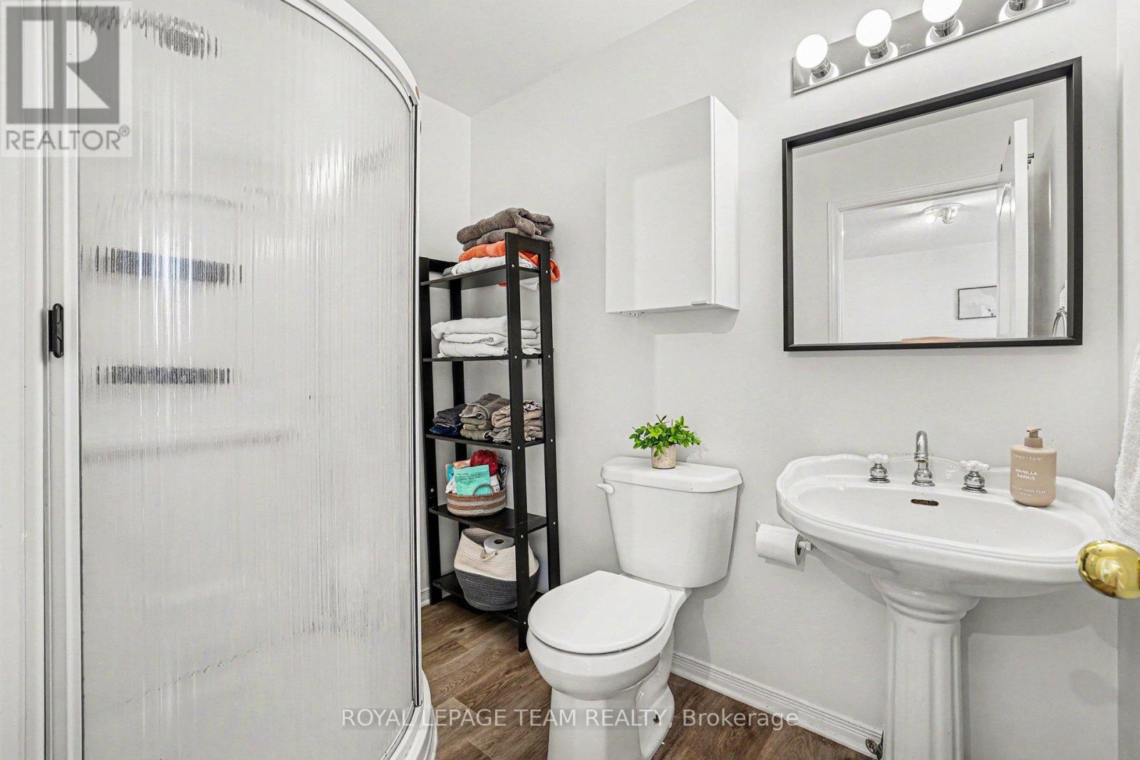 107 WOODPARK WAY - 26