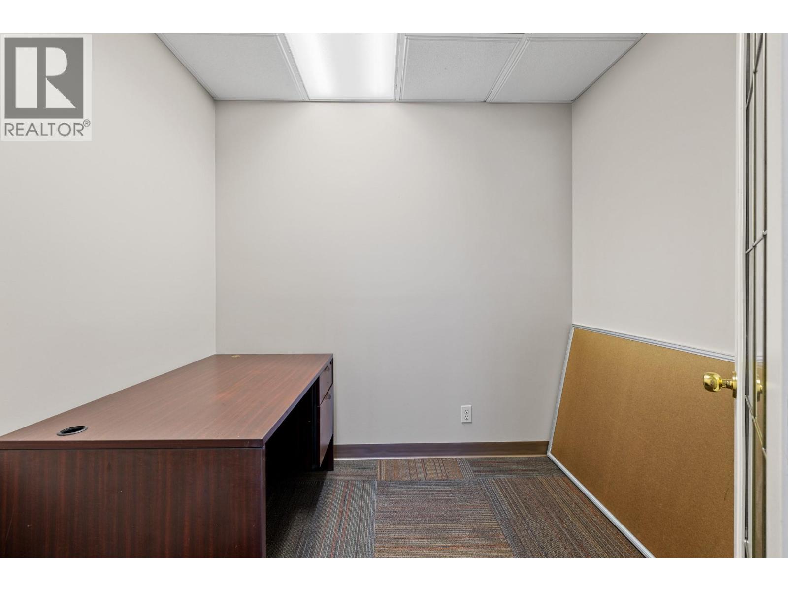 201 1505 Harvey Avenue, Kelowna