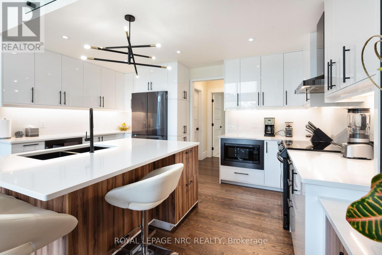 74 MILLPOND ROAD - 13