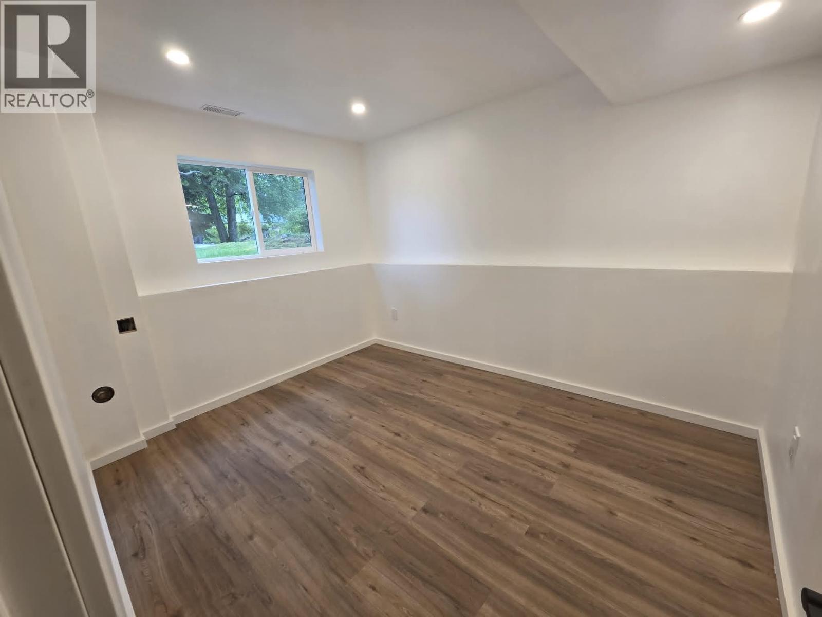 4931 GAIR AVENUE - 11