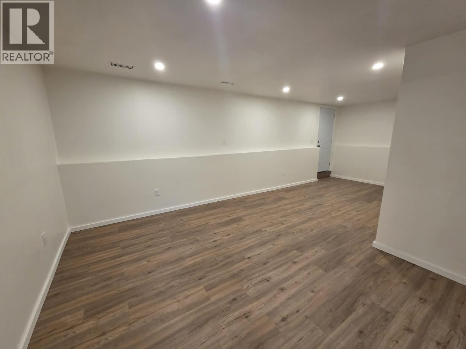 4931 GAIR AVENUE - 12