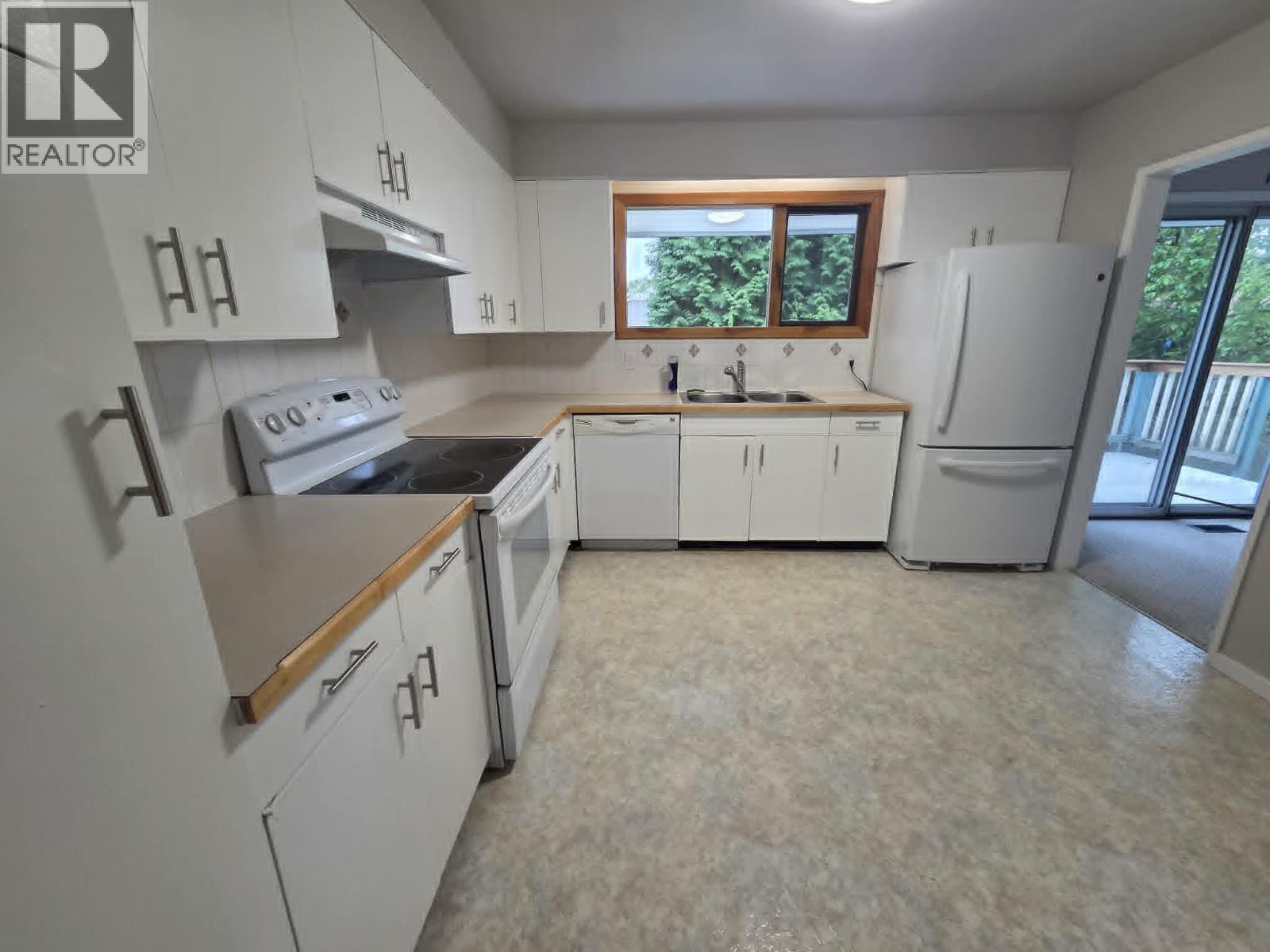 4931 GAIR AVENUE - 3