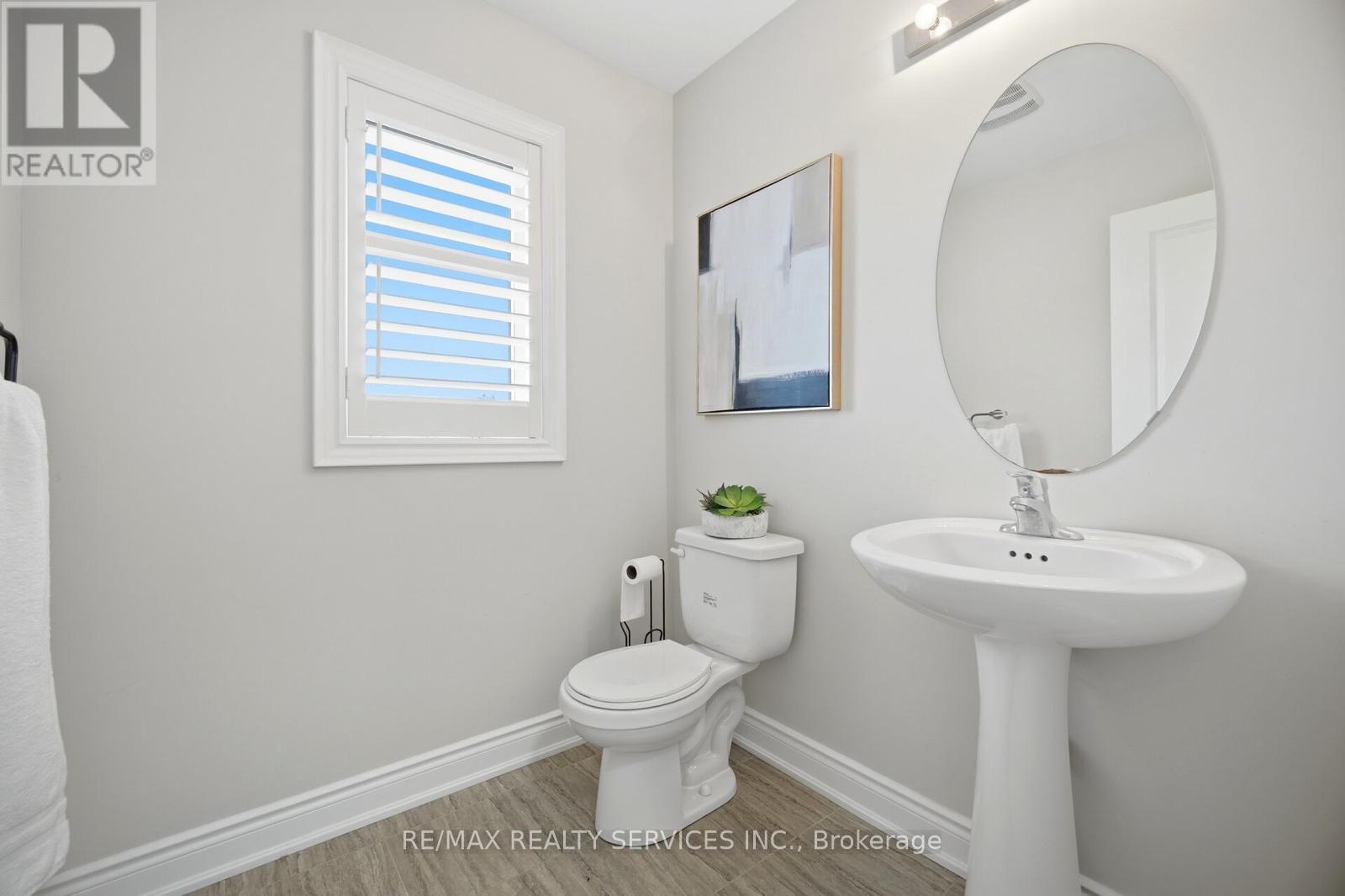 26 COUNTRY MEADOWS DRIVE - 19