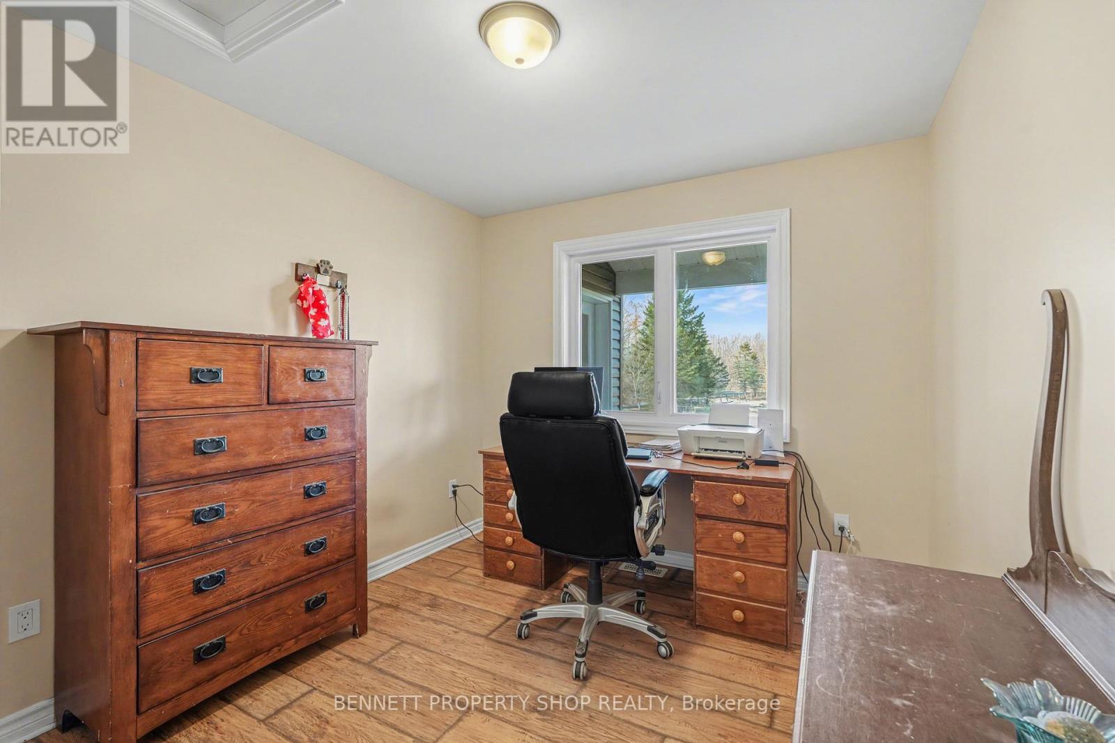 7261 THIRD LINE ROAD S - 13