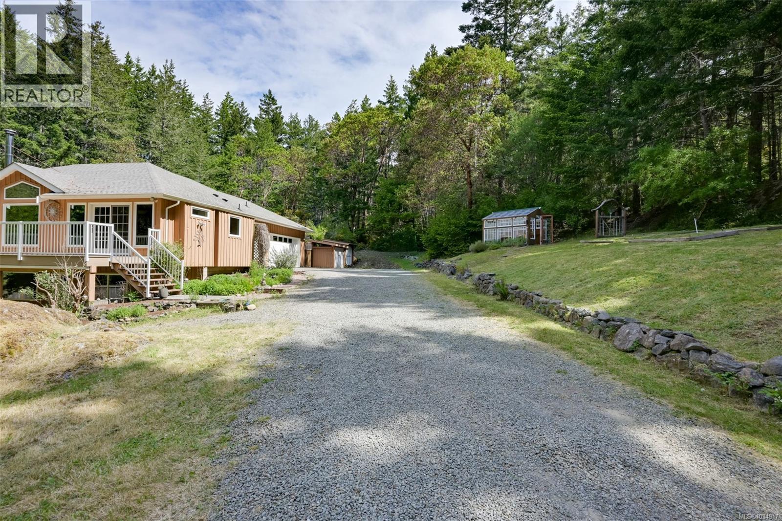 1170 Woodley Ghyll Dr, Metchosin