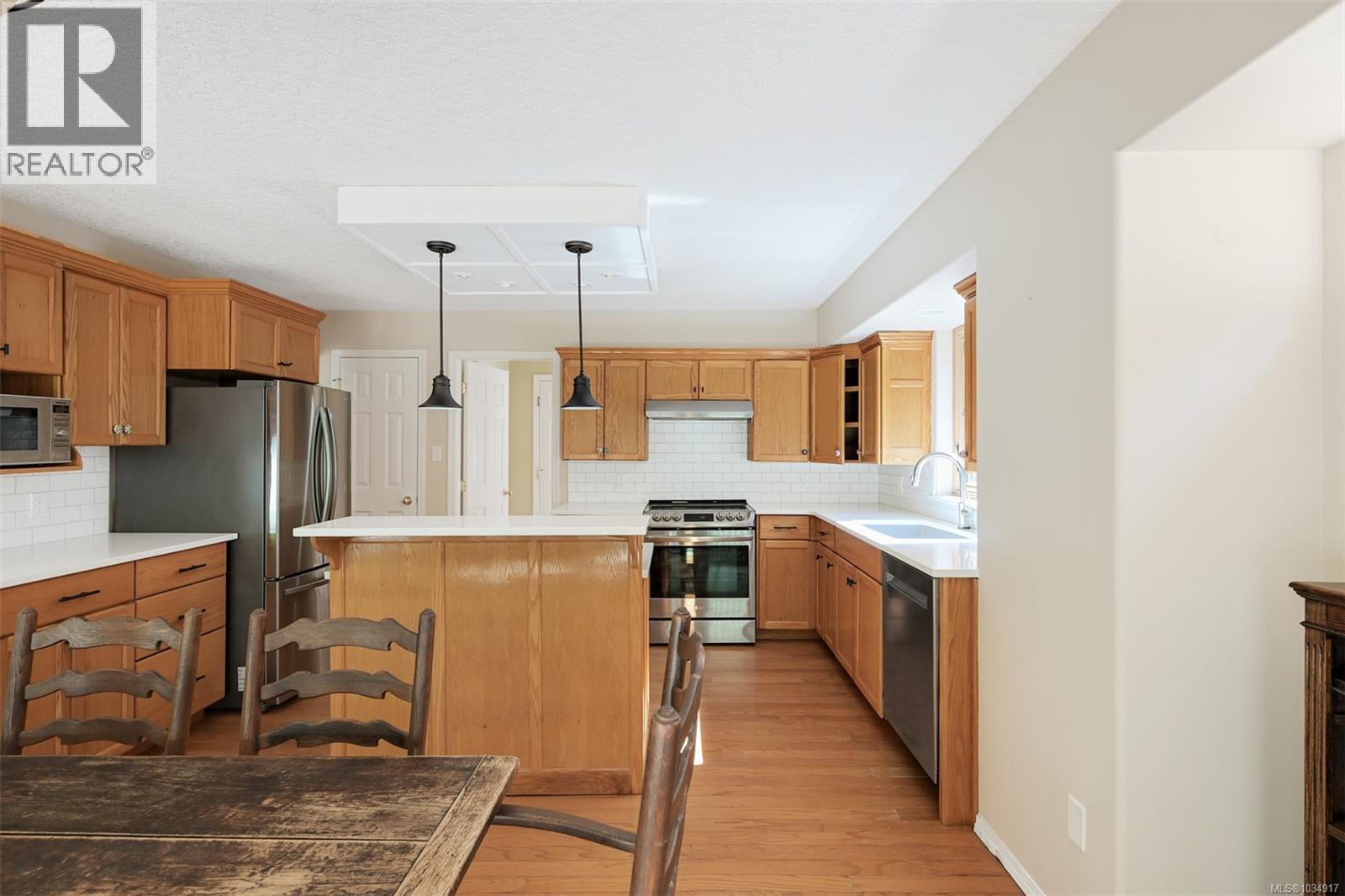 1170 Woodley Ghyll Dr, Metchosin