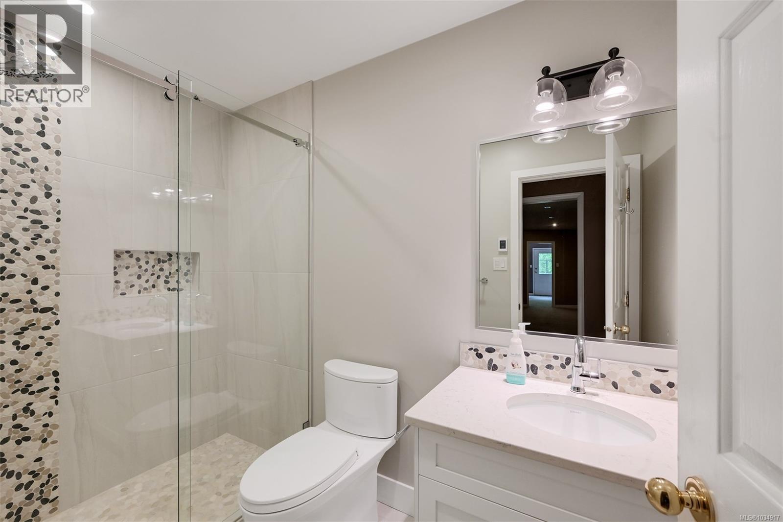 1170 Woodley Ghyll Dr, Metchosin