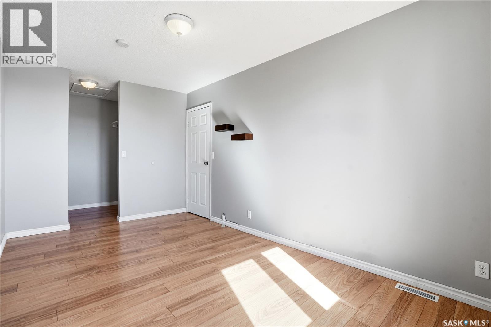 #4174 Castle ROAD - 24