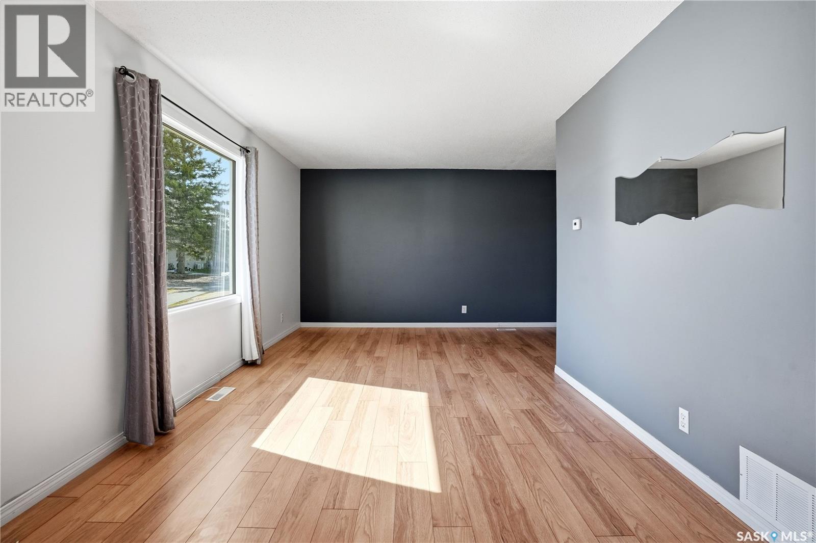 #4174 Castle ROAD - 6