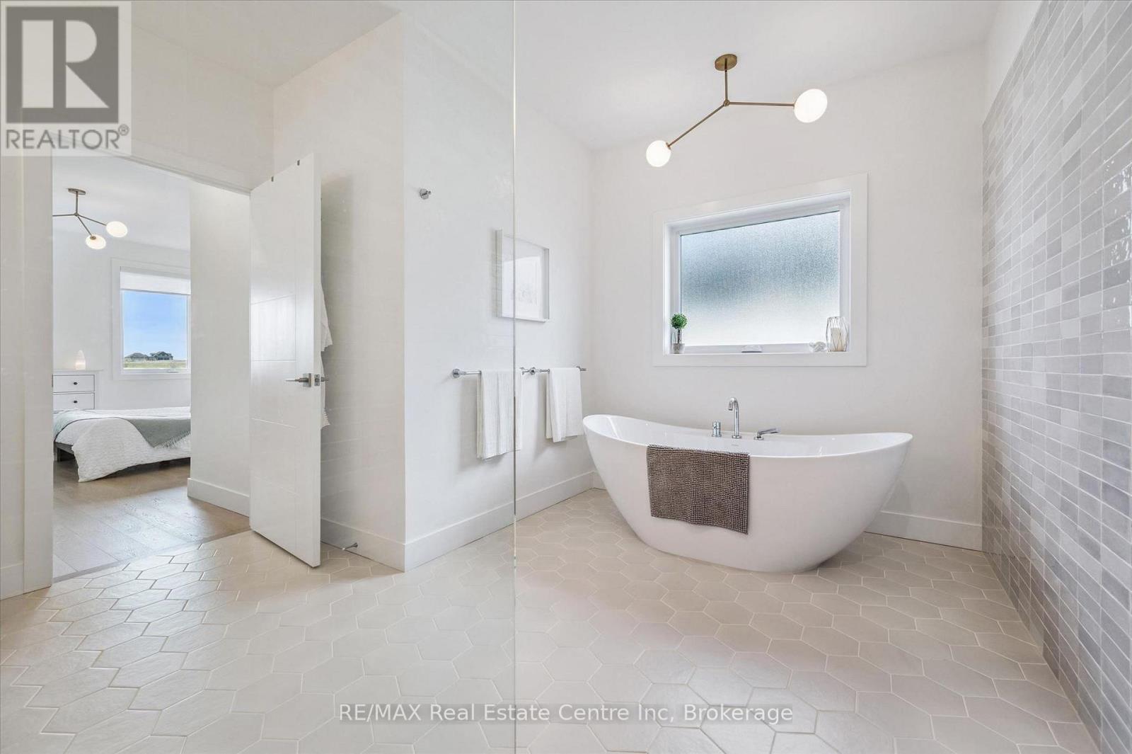 14 FAITH DRIVE - Image 20