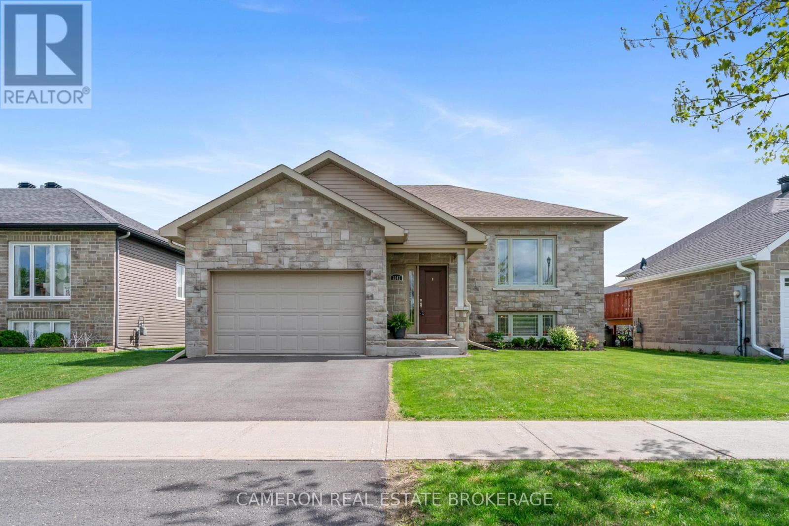3247 NORTHDALE DRIVE - 31