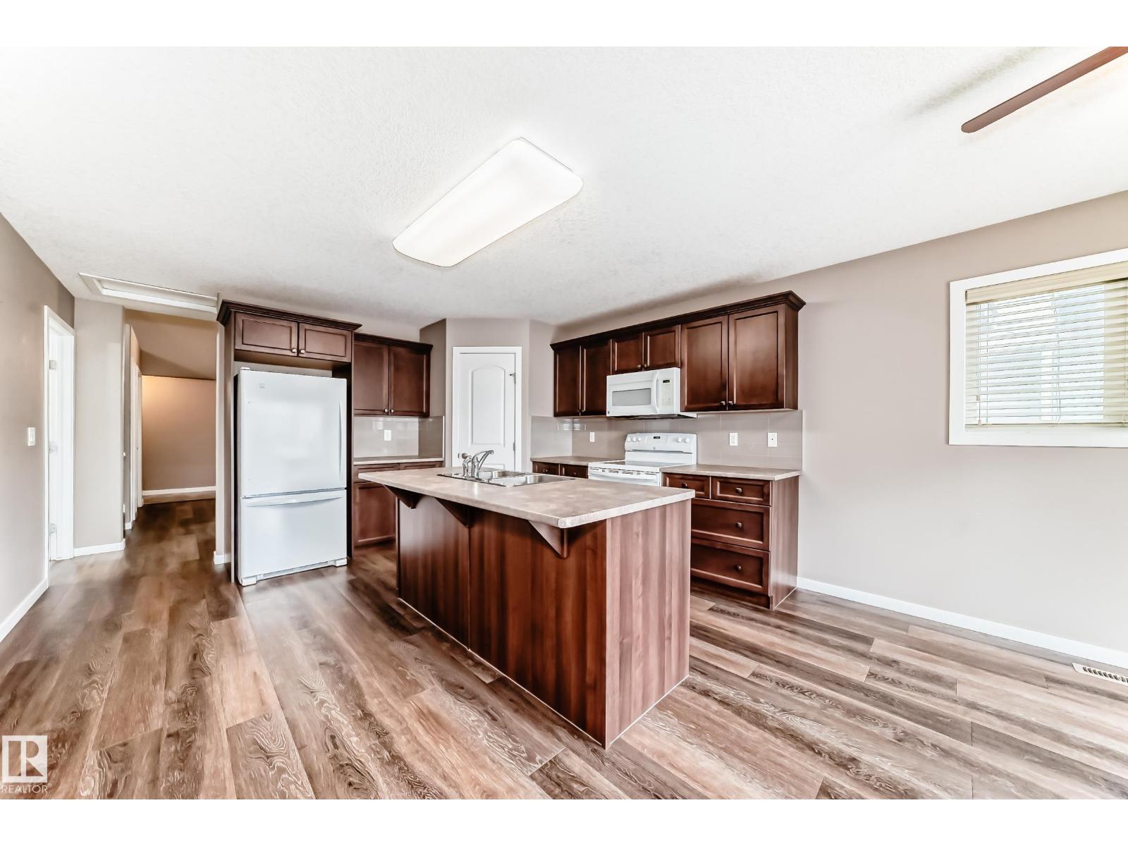16737 60St NW - 4