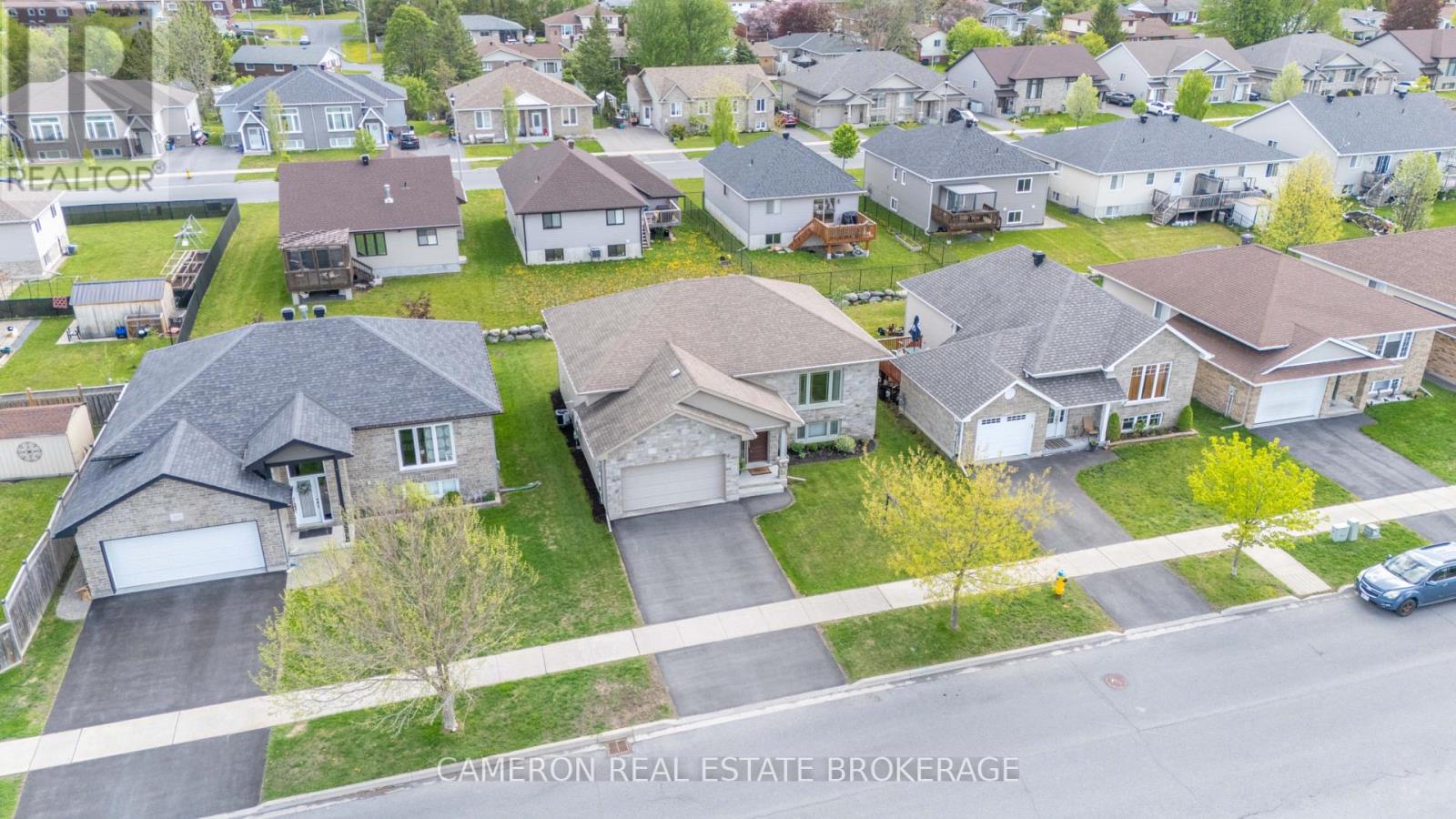 3247 NORTHDALE DRIVE - 35