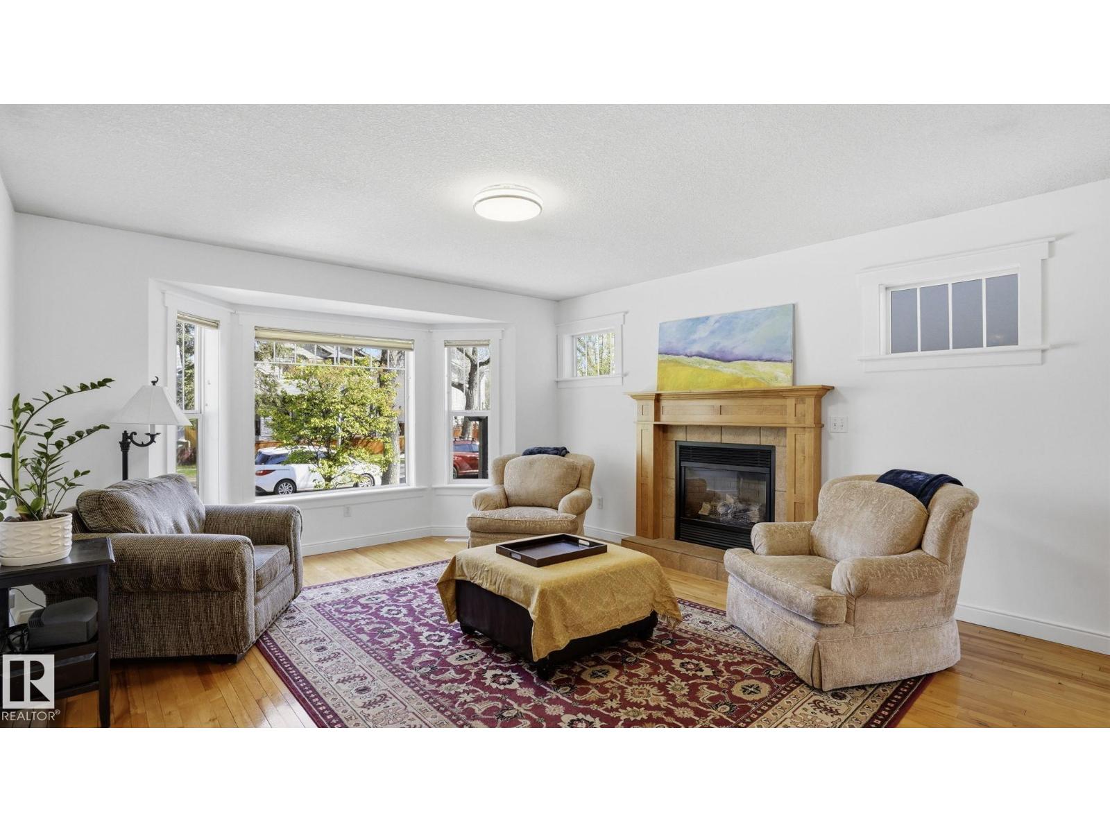 9611 77 AV NW - 5