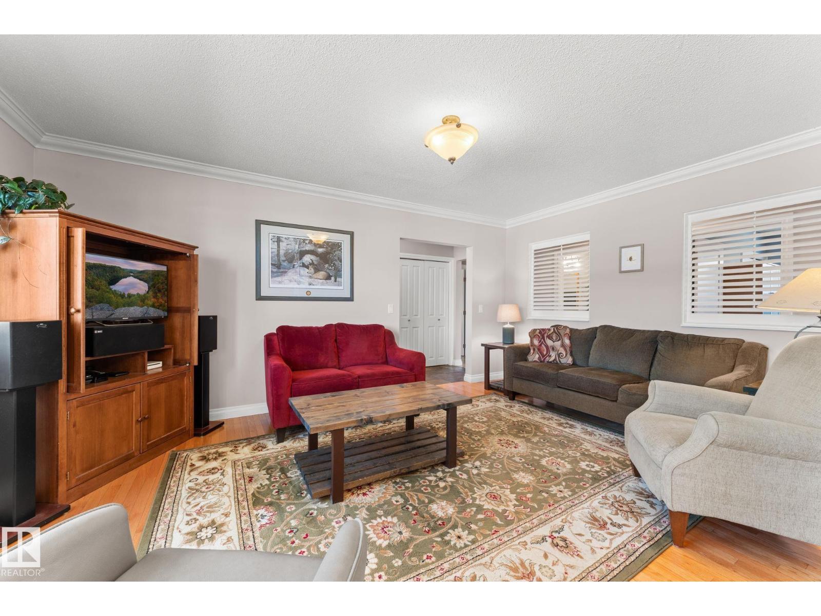 4719 117A ST NW NW - 10