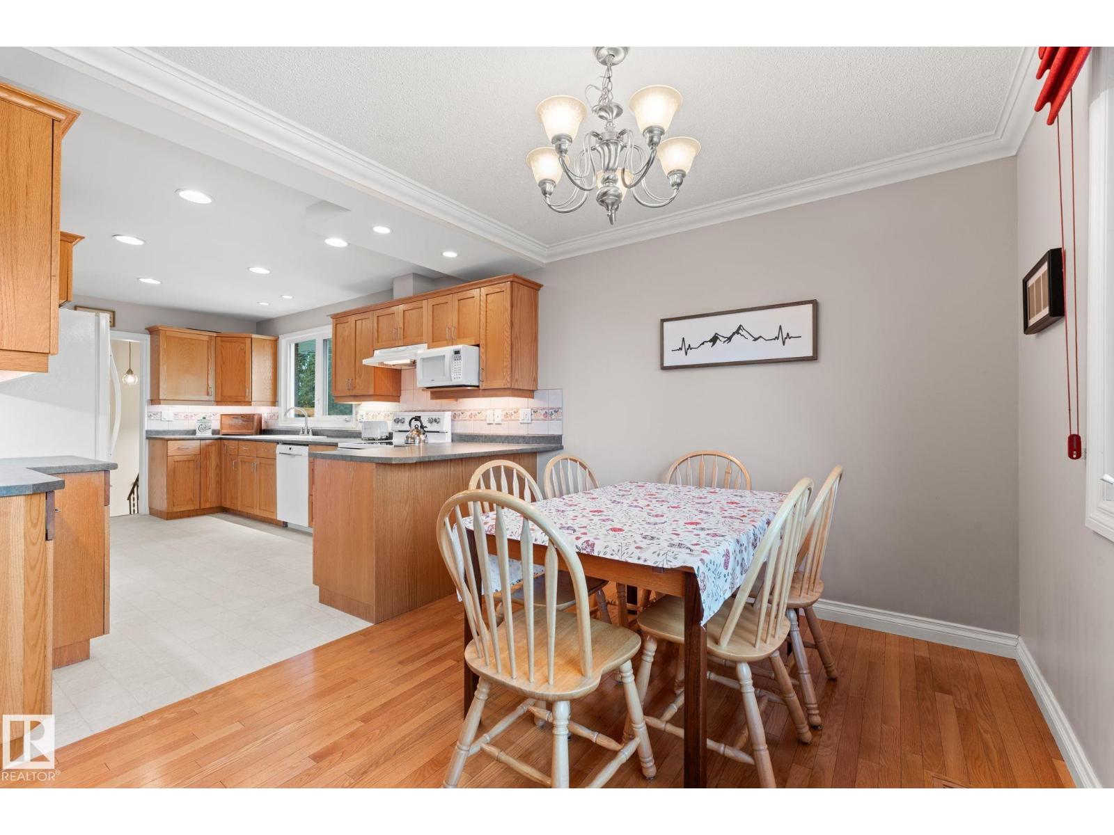 4719 117A ST NW NW - 12
