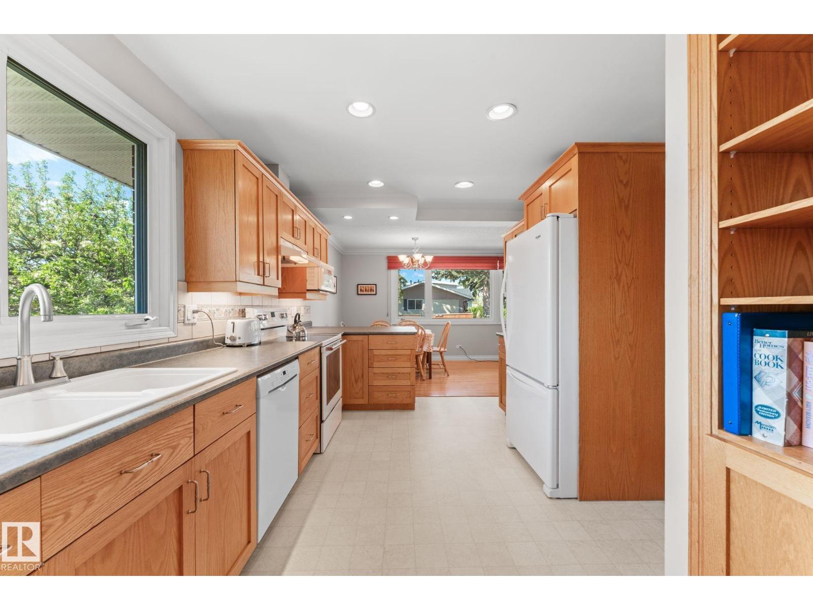 4719 117A ST NW NW - 17