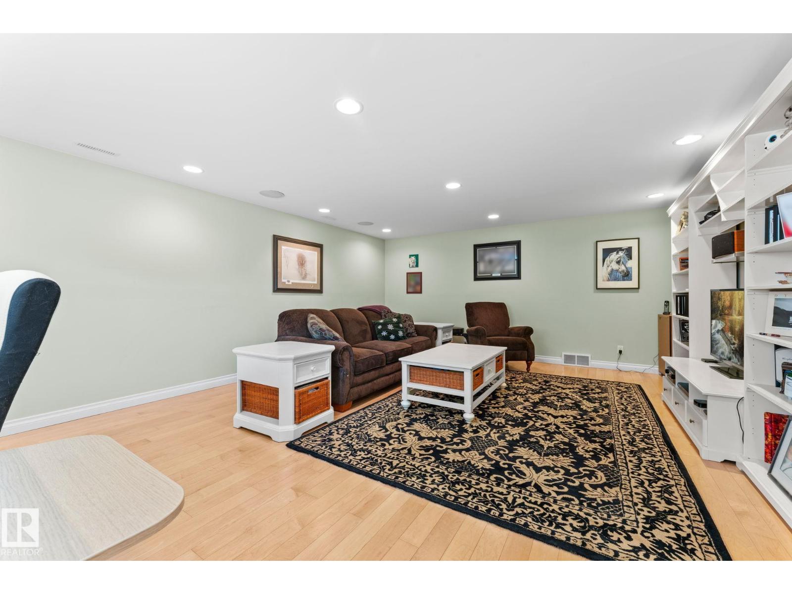 4719 117A ST NW NW - 29