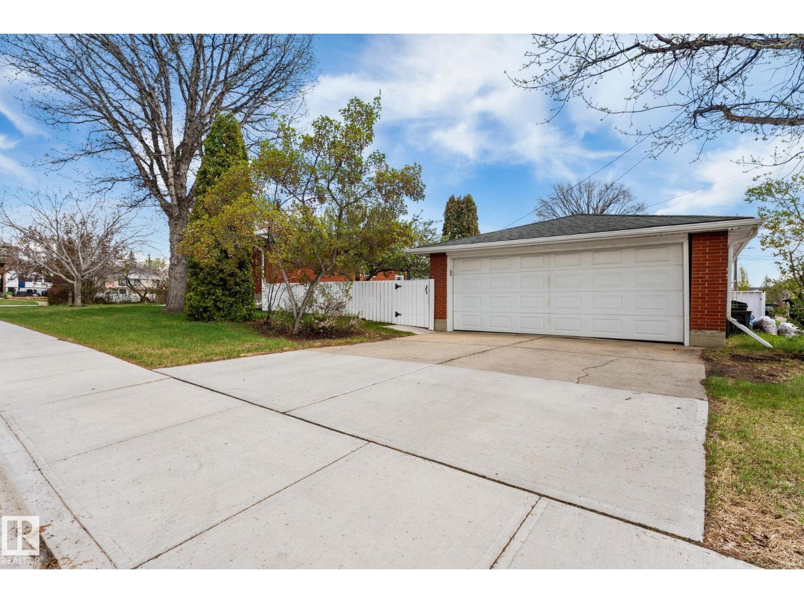 4719 117A ST NW NW - Image 3