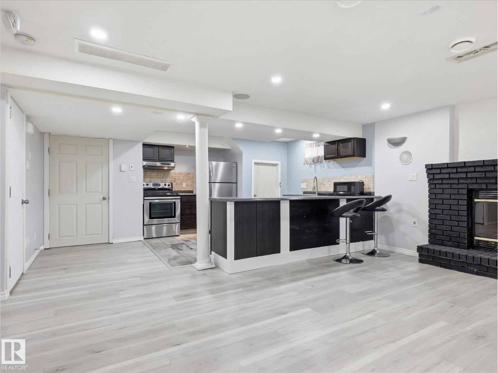 14320 117 ST NW - 19