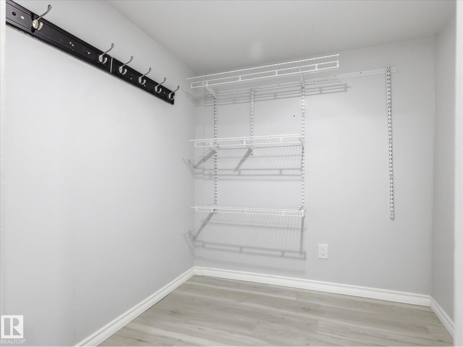 14320 117 ST NW - 31