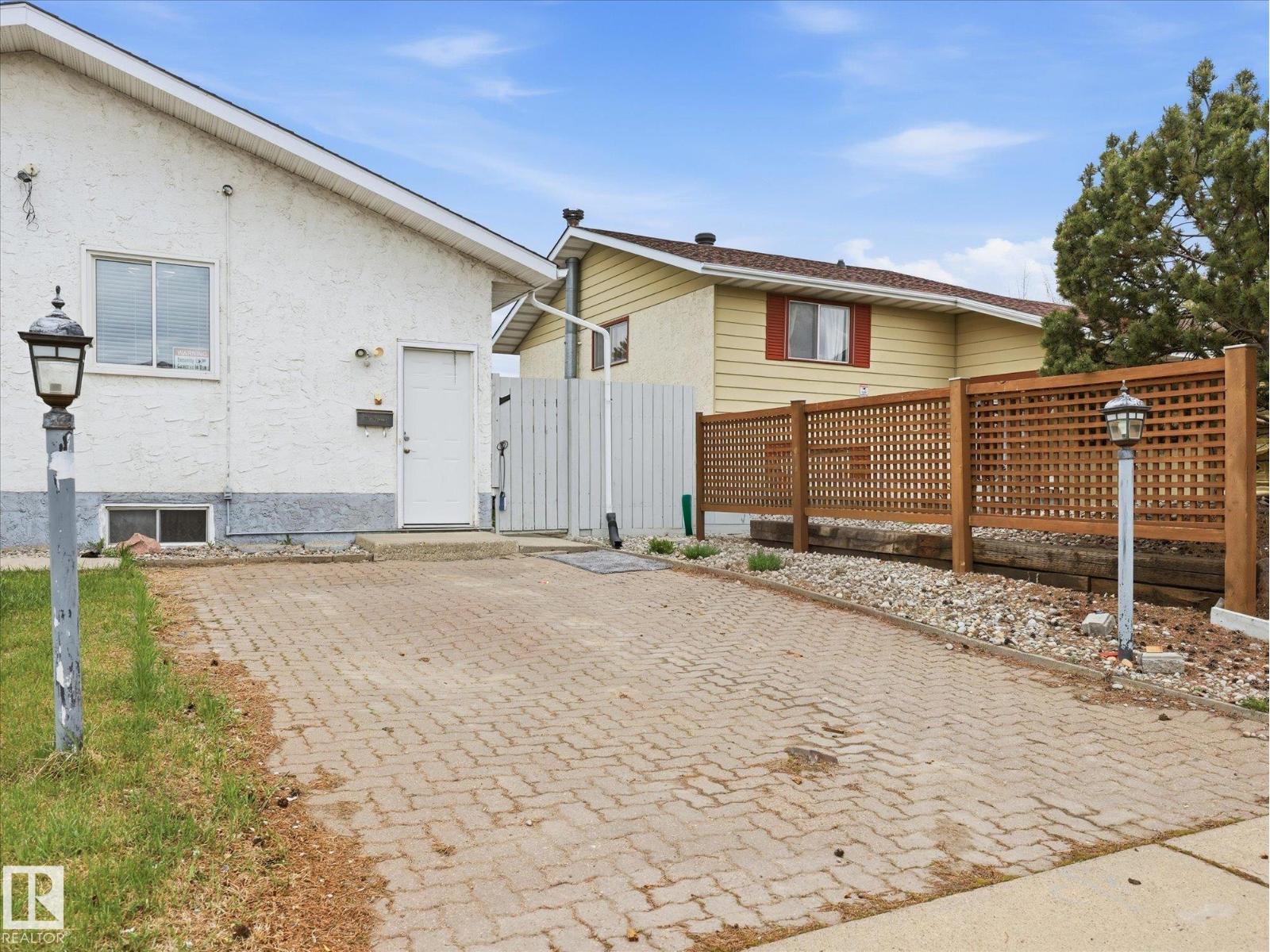 14320 117 ST NW - 32