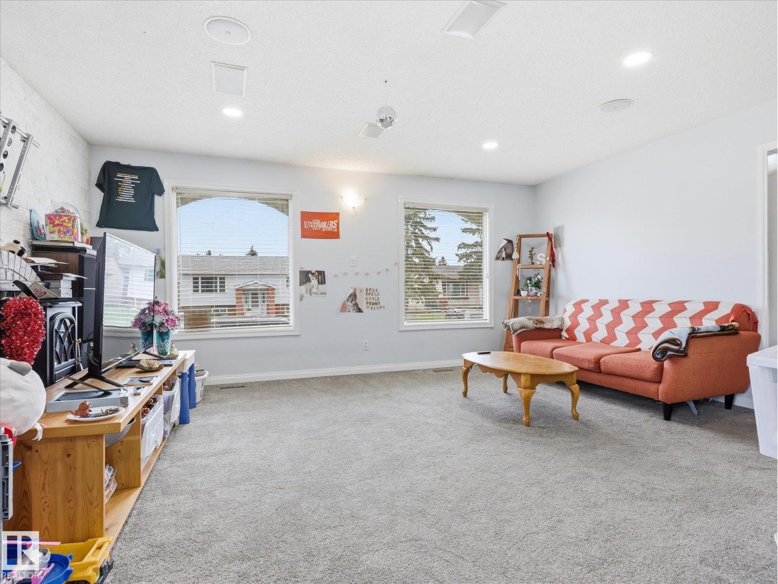 14320 117 ST NW - 5