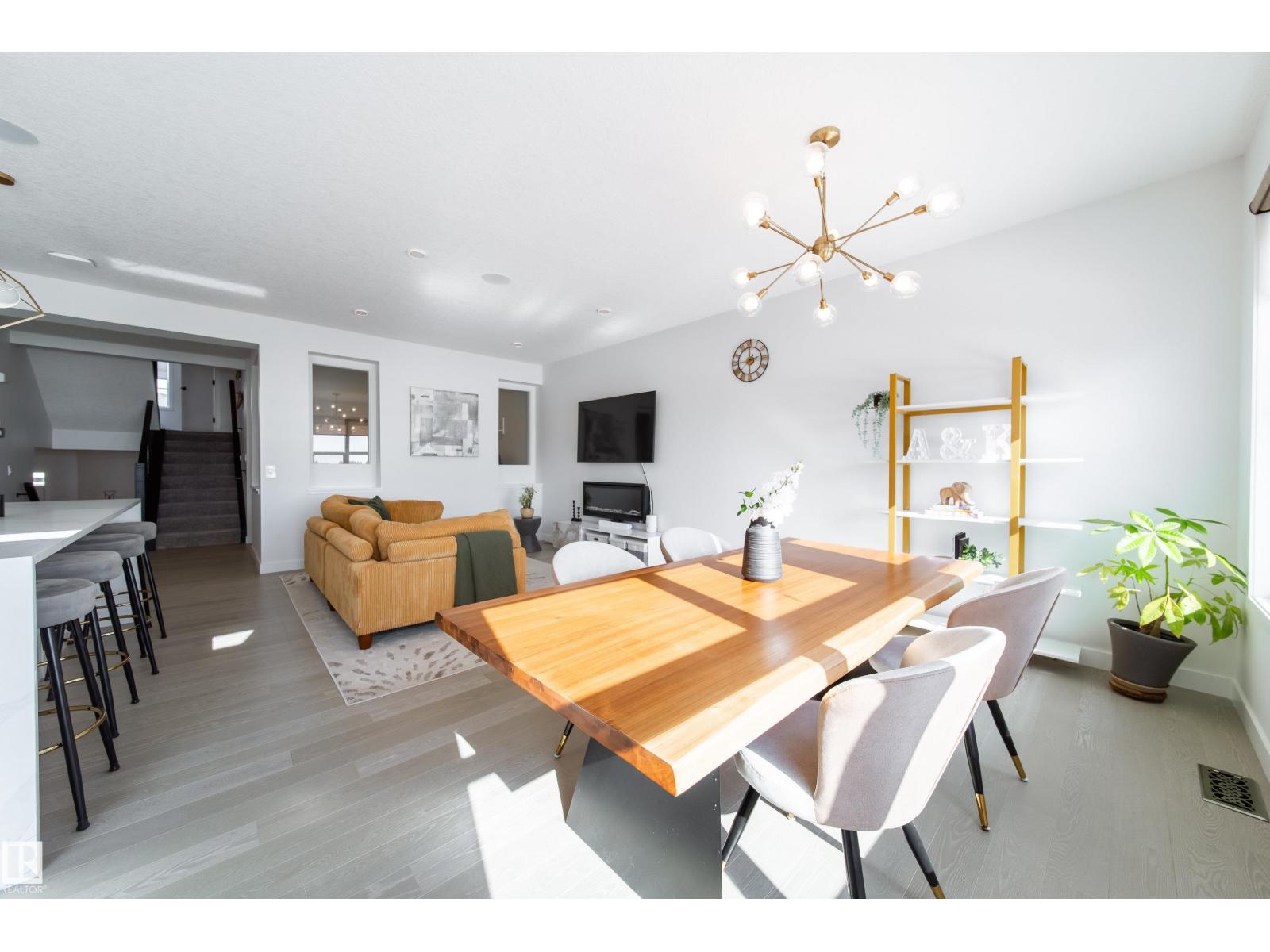 19 STURTZ PL — photo 11