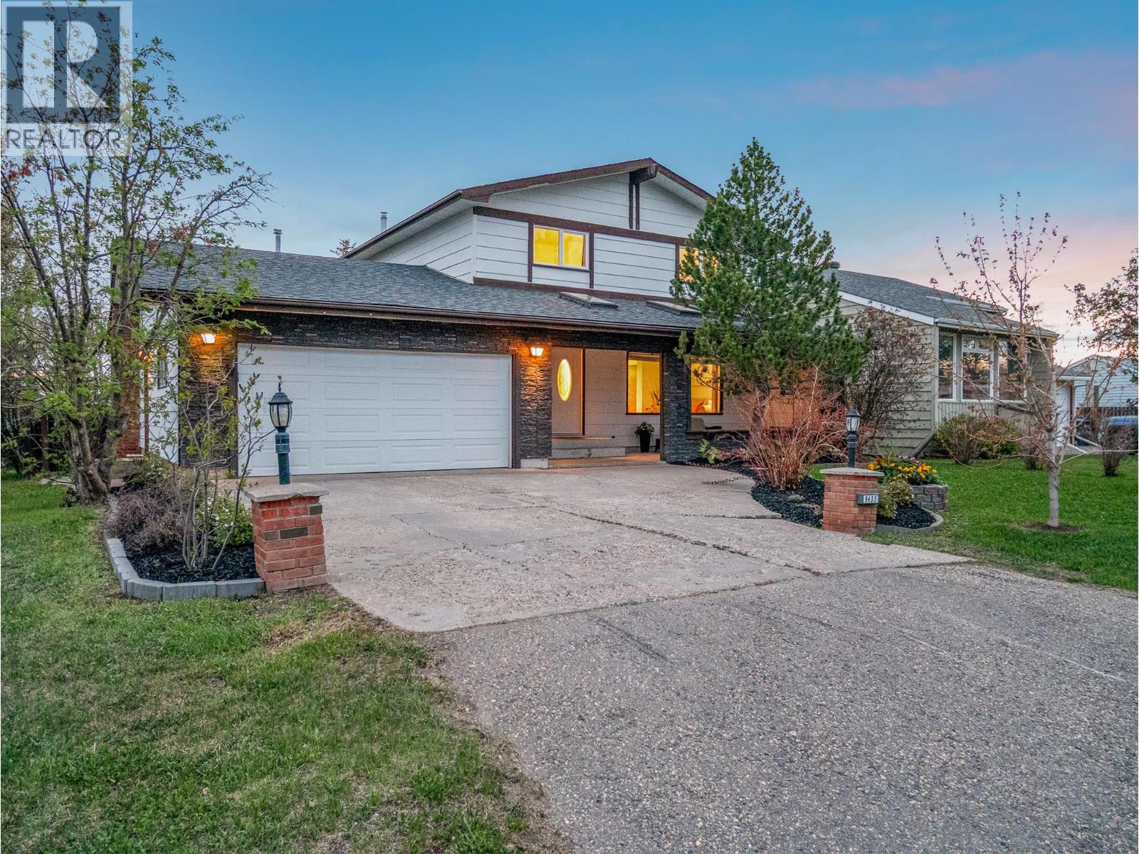 9433 7 Street, Dawson Creek