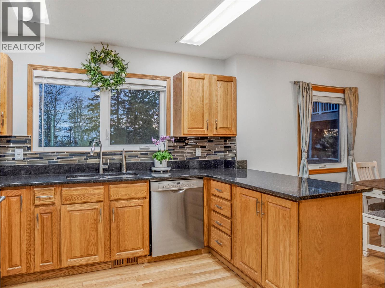 9433 7 Street, Dawson Creek