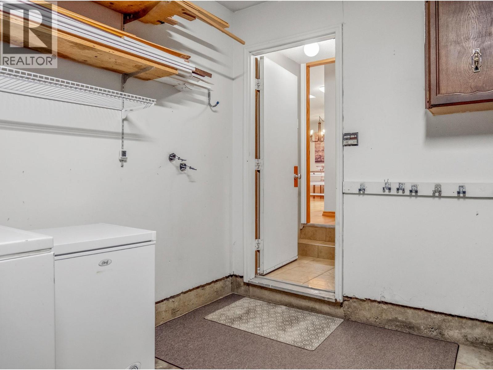 9433 7 Street - 53