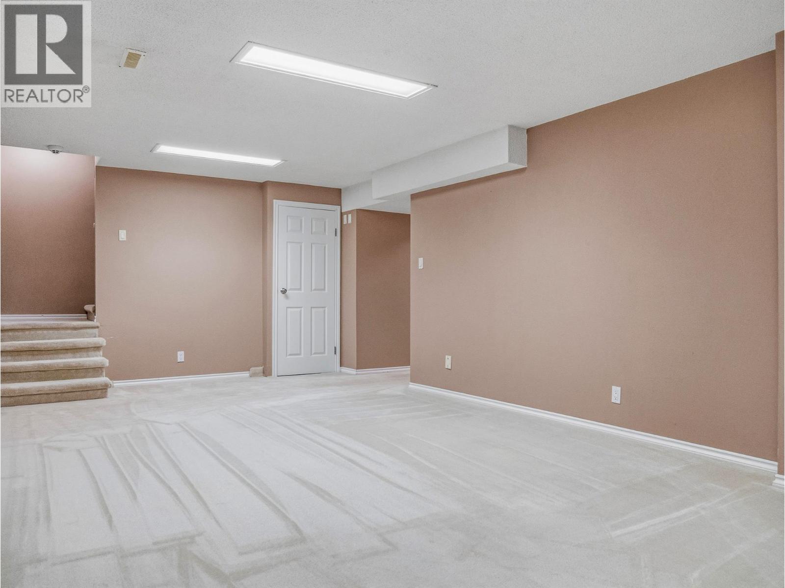 9433 7 Street, Dawson Creek