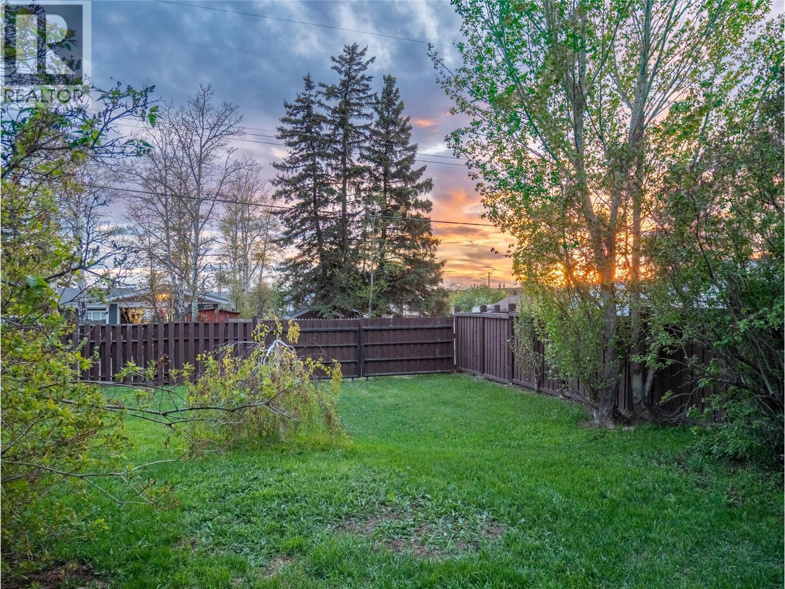 9433 7 Street, Dawson Creek