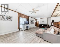 3pc Bathroom - 5001 62 Avenue, Ponoka, AB T4J1E6 Photo 9